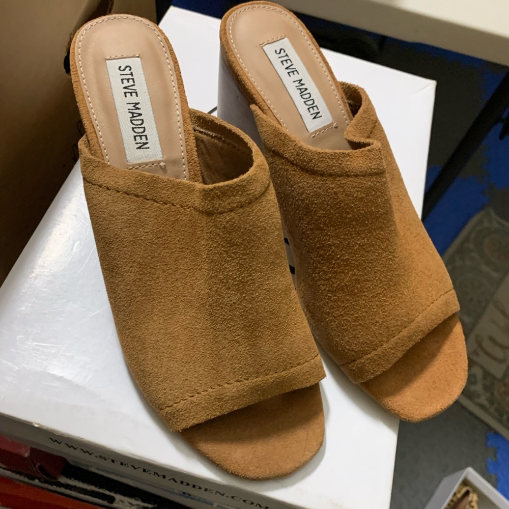 Steve Madden “Doran” heel